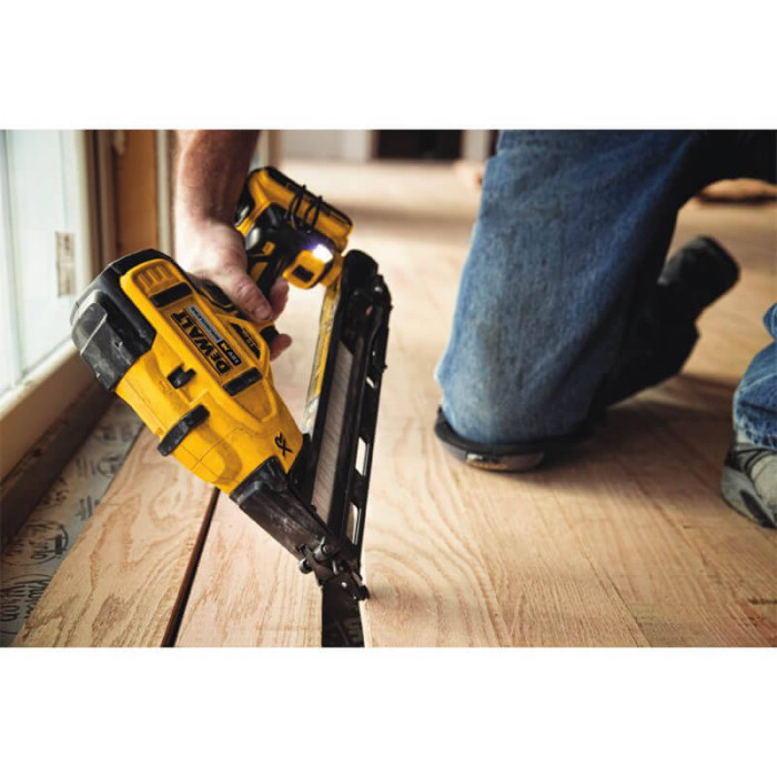 Пистолет гвоздезабивной аккумуляторный бесщёточный DeWALT DCN650N без АКБ - изображение 5