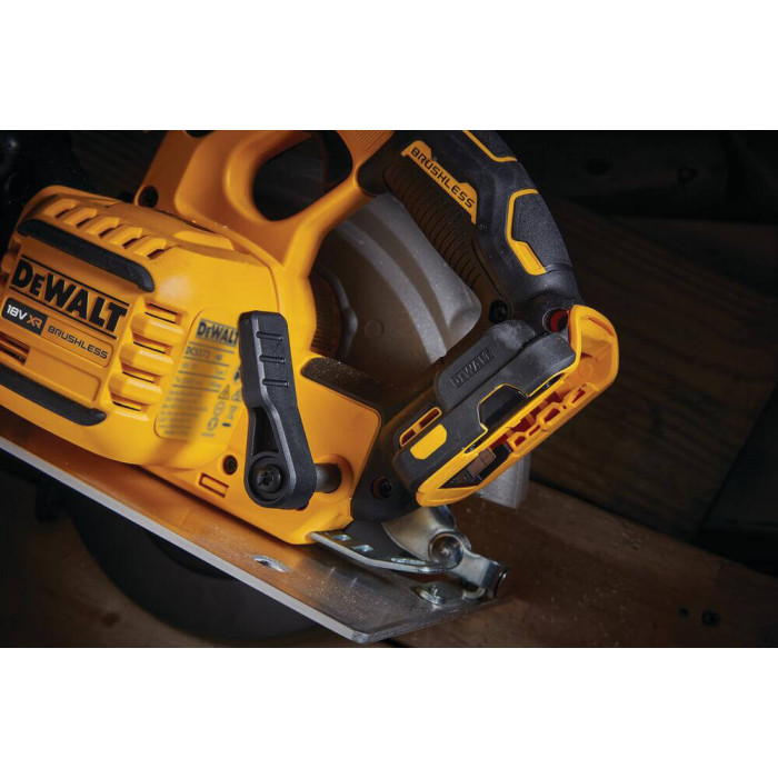 Дисковая пила аккумуляторная DeWALT DCS573T1 - изображение 12