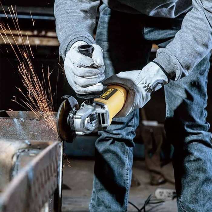 Угловая шлифмашина DeWALT DWE4117_1 - изображение 4