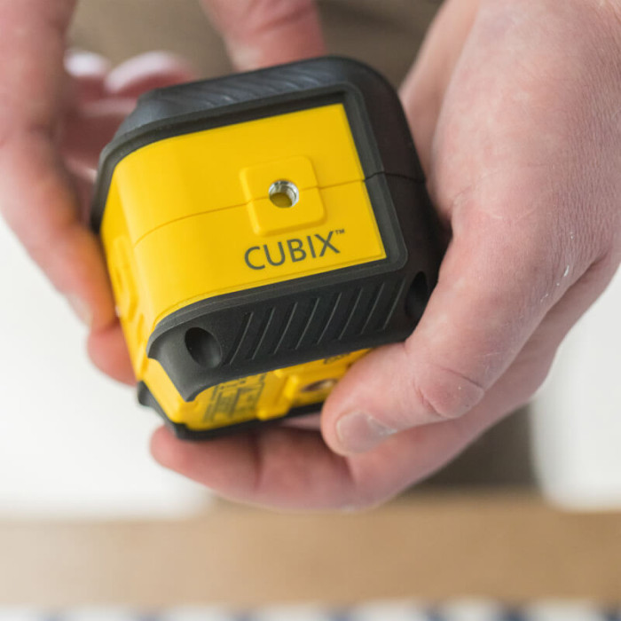 Рівень лазерний CUBIX® Green Beam Cross Line STANLEY STHT77499-1 - зображення 6