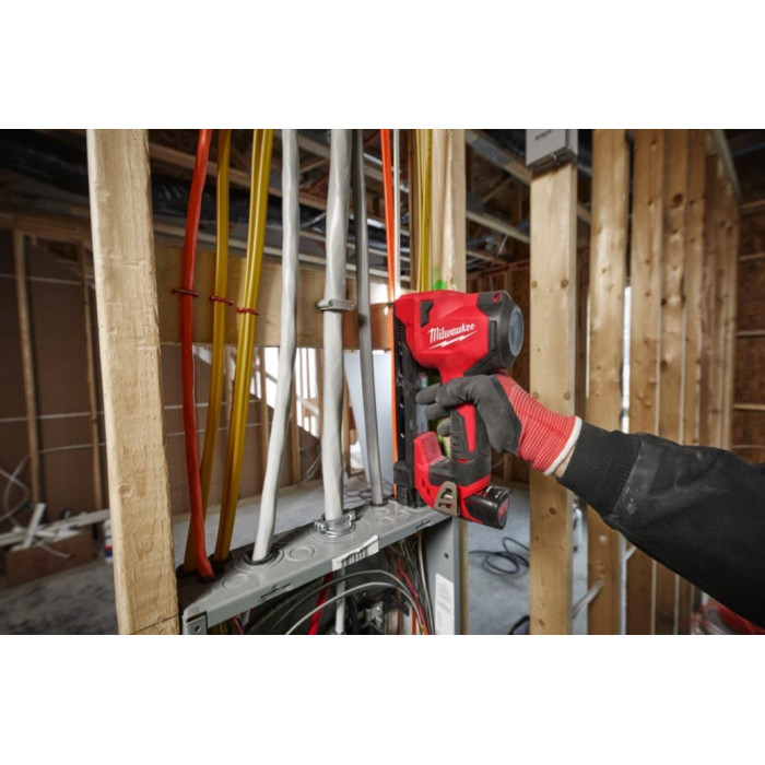 Степлер аккумуляторный Milwaukee M12 BCST-0 4933480488 без АКБ - изображение 5