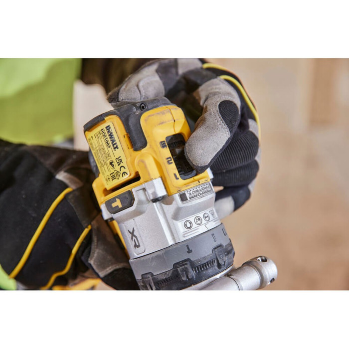 Дриль-шуруповерт ударний акумуляторний DeWALT DCD1007WW1T - зображення 12